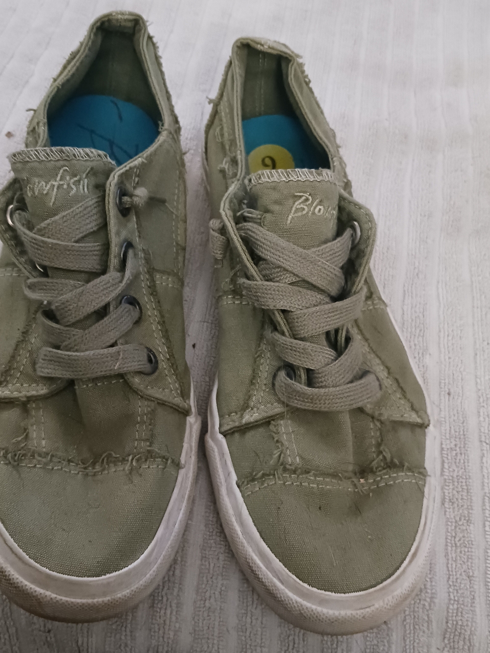 Blowfish Womens Olive Canvas Lace-Up Sneakers